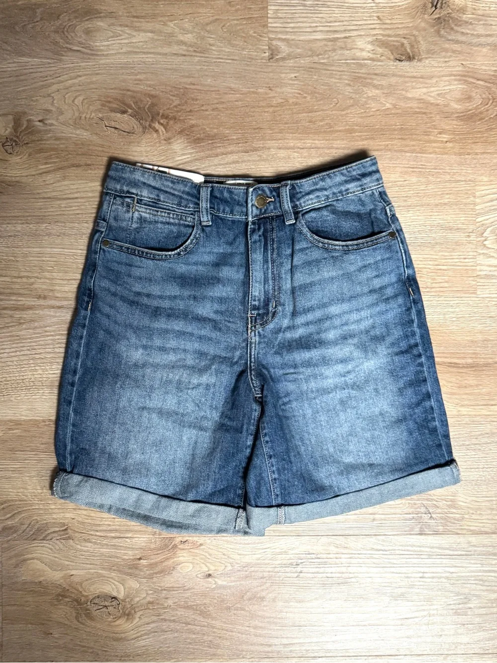 4/27 Wrangler Women's High Rise Denim Shorts Cotton Blue Jorts Rolled